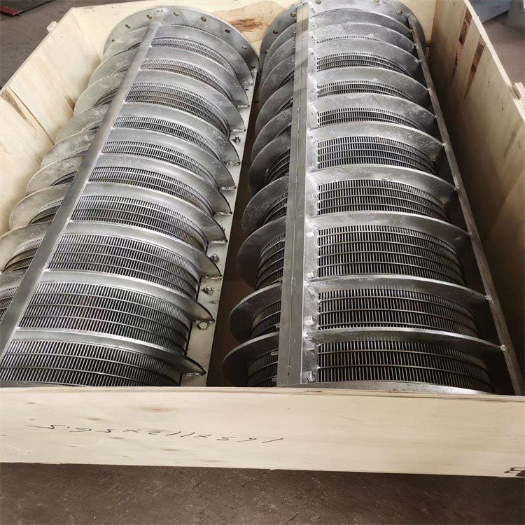 Tsingitud keevitatud traatvõrgu rullid