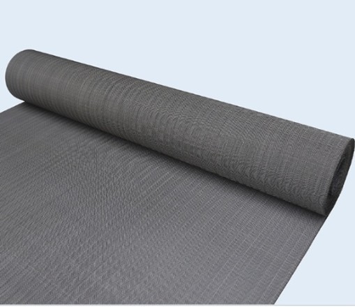 Kergest terasest kootud võrk